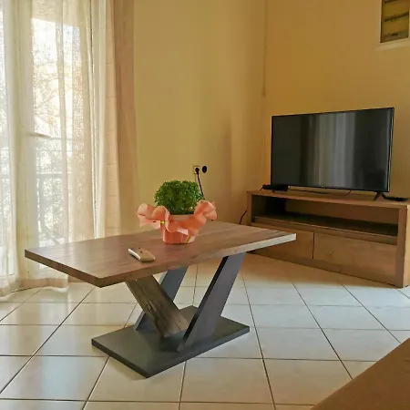 Marina Apartment *